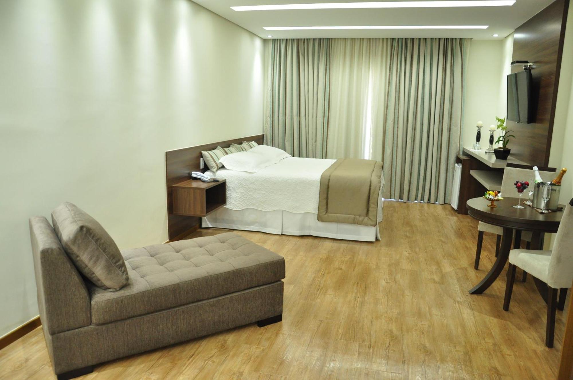 Hotel Mohave Campo Grande  Rum bild